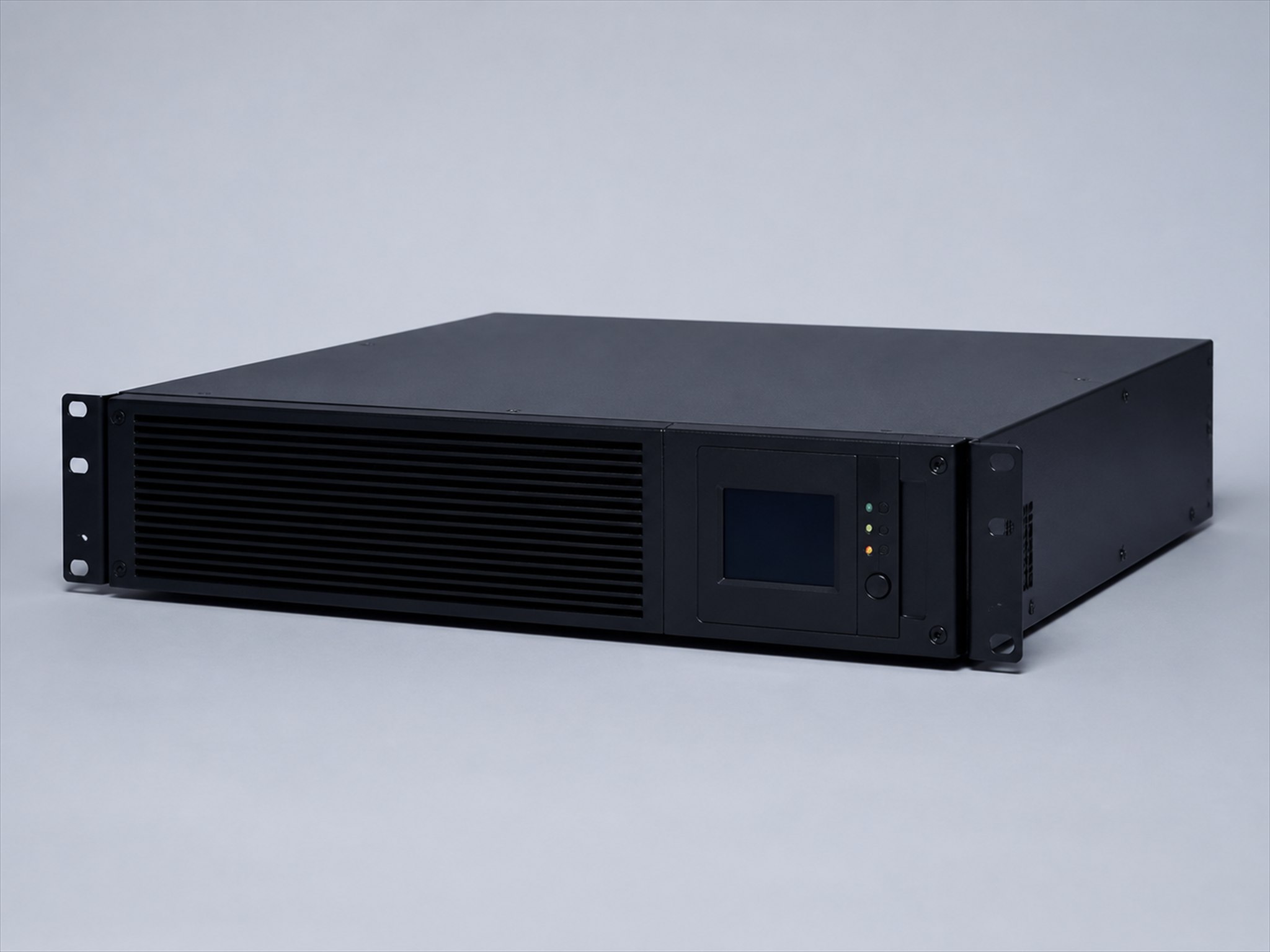 ตัวอย่าง UPS แบบติดตั้งในแร็กโดยไม่ระบุยี่ห้อ